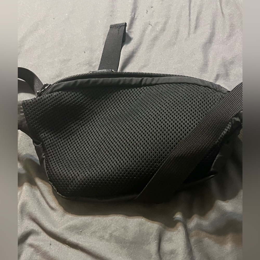 Vintage L.L Bean Funny Pack Black Waist Pack Travel Hiking Zipper Adjustable - Picture 2 of 4